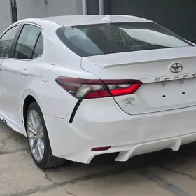 Toyota Camry 2022