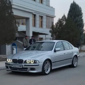 BMW E39 2002