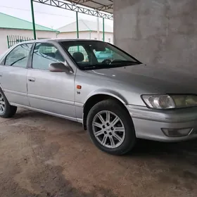 Toyota Camry 2001