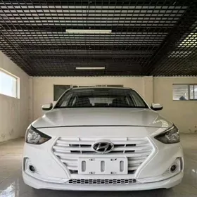 Hyundai Elantra 2021
