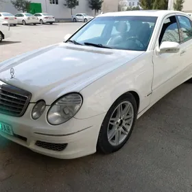 Mercedes-Benz E500 2006