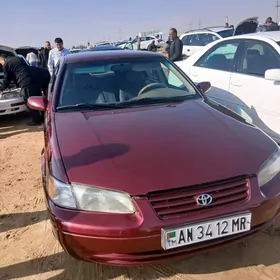 Toyota Camry 1999