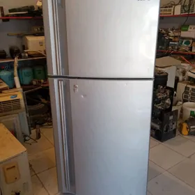 холодильник Хитачи