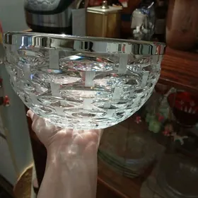Ваза хрустальная