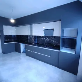 Элитка 4 ком. 3 этаж.