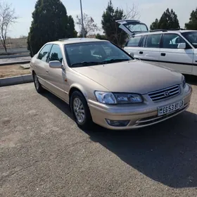 Toyota Camry 2001