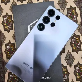 Samsung Galaxy S25 Ultra