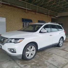 Nissan Pathfinder 2020