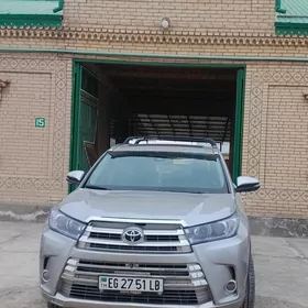 Toyota Highlander 2017