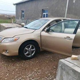 Toyota Camry 2010