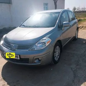 Nissan Versa 2010