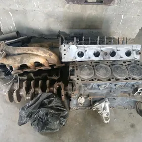 Mersedes gara mator 4slindir