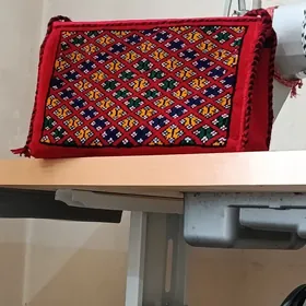 Yupekden dokalan haly sumka