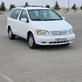Toyota Sienna 2002