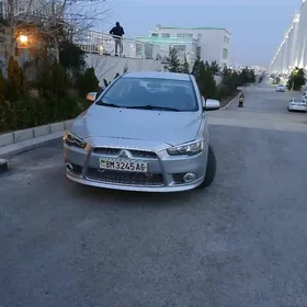 Mitsubishi Lanser 2014