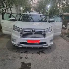 Toyota Highlander 2016