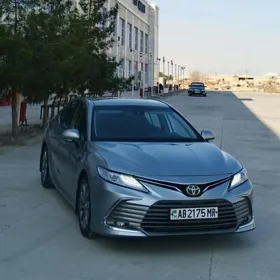 Toyota Camry 2020