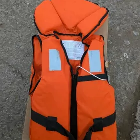 морской спасателний жилет