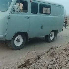 UAZ Profi 1999