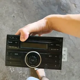 nissan versa magnitafon