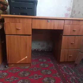 ПИСМИНЫЙ СТОЛ