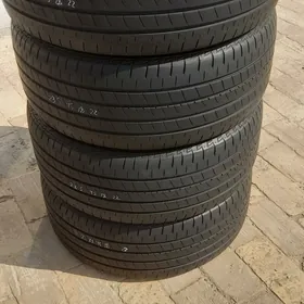 pakrişga 235 45 18 Biridiston