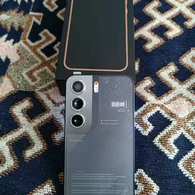 Camon 40 pro