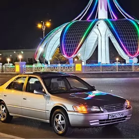 Toyota Camry 1999
