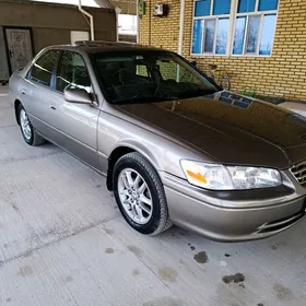 Toyota Camry 2000