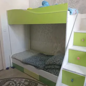 Çaganky 2 etažly krowat