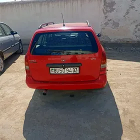 Opel Astra 2005