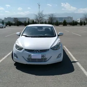 Hyundai Elantra 2012