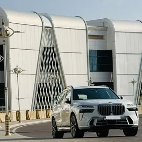 BMW X7 2023