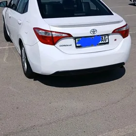 Toyota Corolla 2015