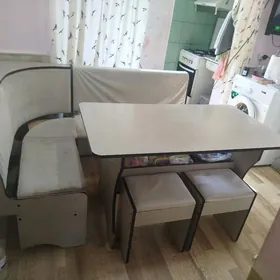 кухонный уголок