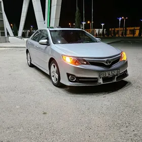 Toyota Camry 2014