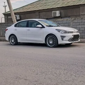 Kia Rio 2021