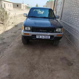 Toyota Hilux 1992