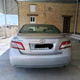 Toyota Camry 2010