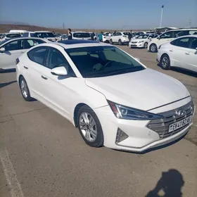 Hyundai Elantra 2020