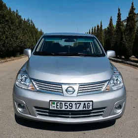 Nissan Versa 2008