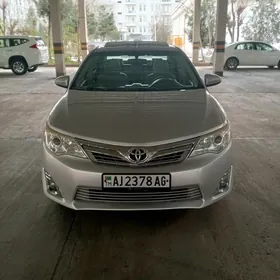 Toyota Camry 2013