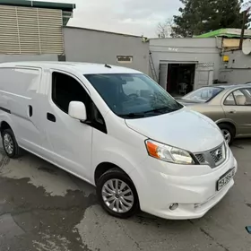 Nissan NV200 2021