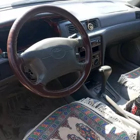 Toyota Camry 1999