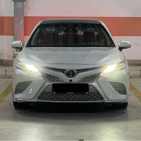 Toyota Camry 2018