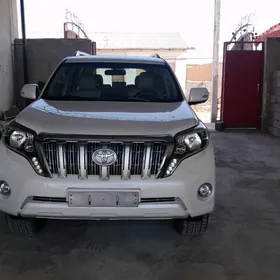 Toyota Land Cruiser Prado 2015