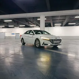 Hyundai Elantra 2021