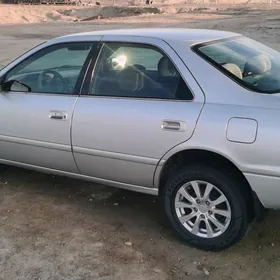 Toyota Camry 2001