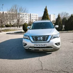 Nissan Pathfinder 2019