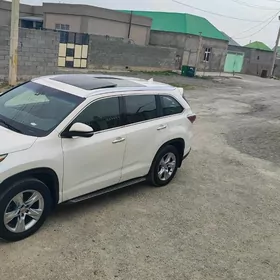 Toyota Highlander 2016